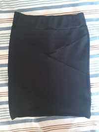 Krótka czarna spódniczka rozmiar S