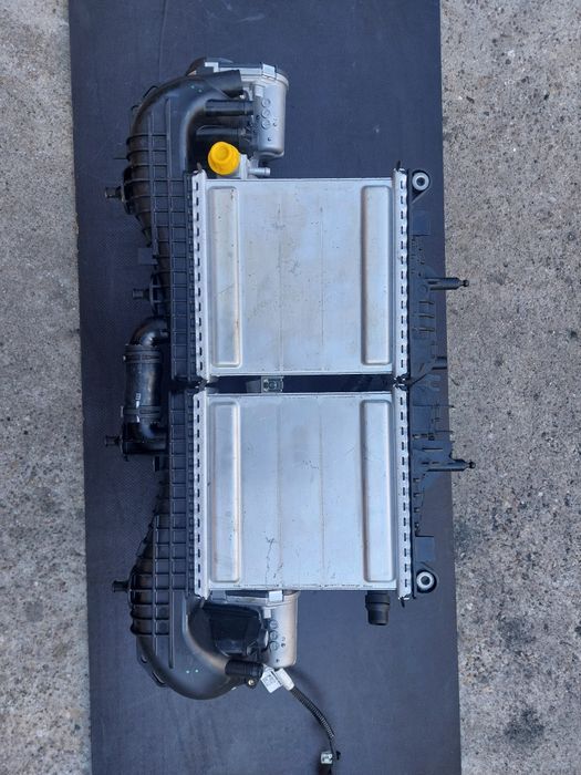 NOWY oryginalny wodny intercooler AMG V8 m 177