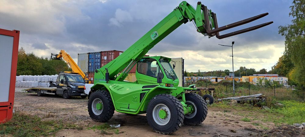 Wypożyczalnia - wynajem ładowarek teleskopowych z operatorem i bez!