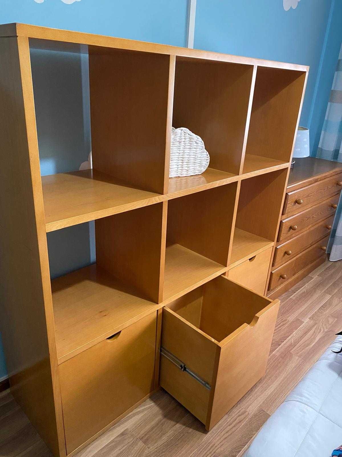 Quarto infantil completo em madeira transformável e com colchão