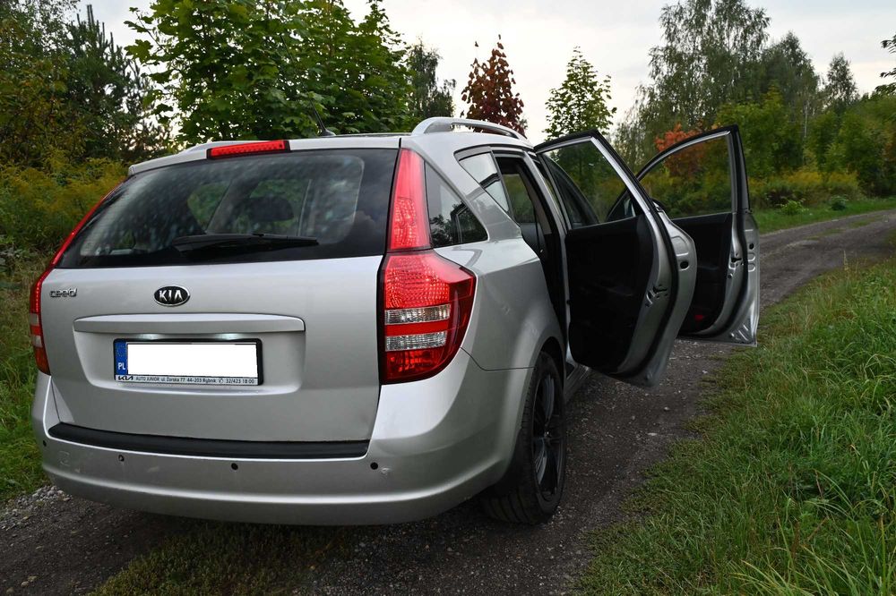 Kia Ceed kombi 1,6 z LPG Salon Polska