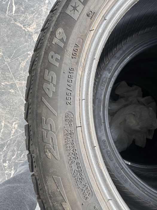 Шини 255/45/19 - 4шт Michelin Pilot Alpin PA4 зима