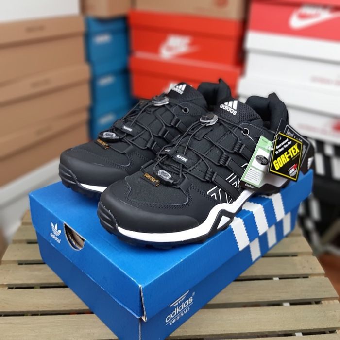 Зимові кросівки Adidas Terrex Gore-tex