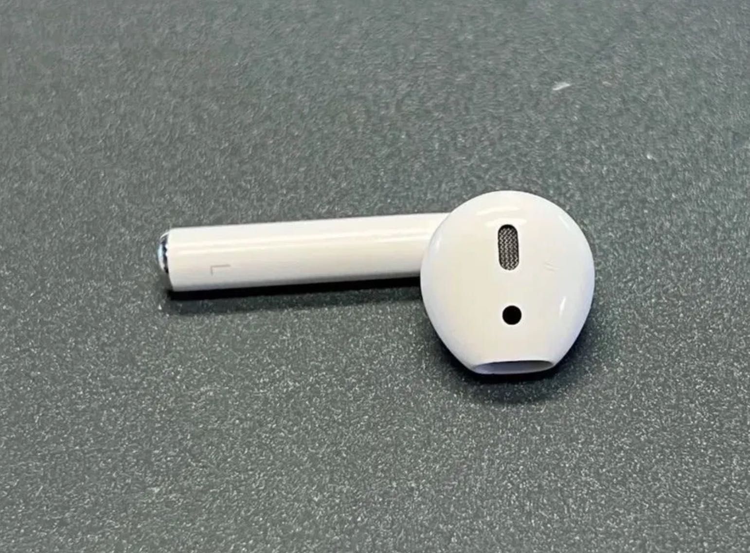 Oryginalna lewa słuchawka AirPods 2 A2031