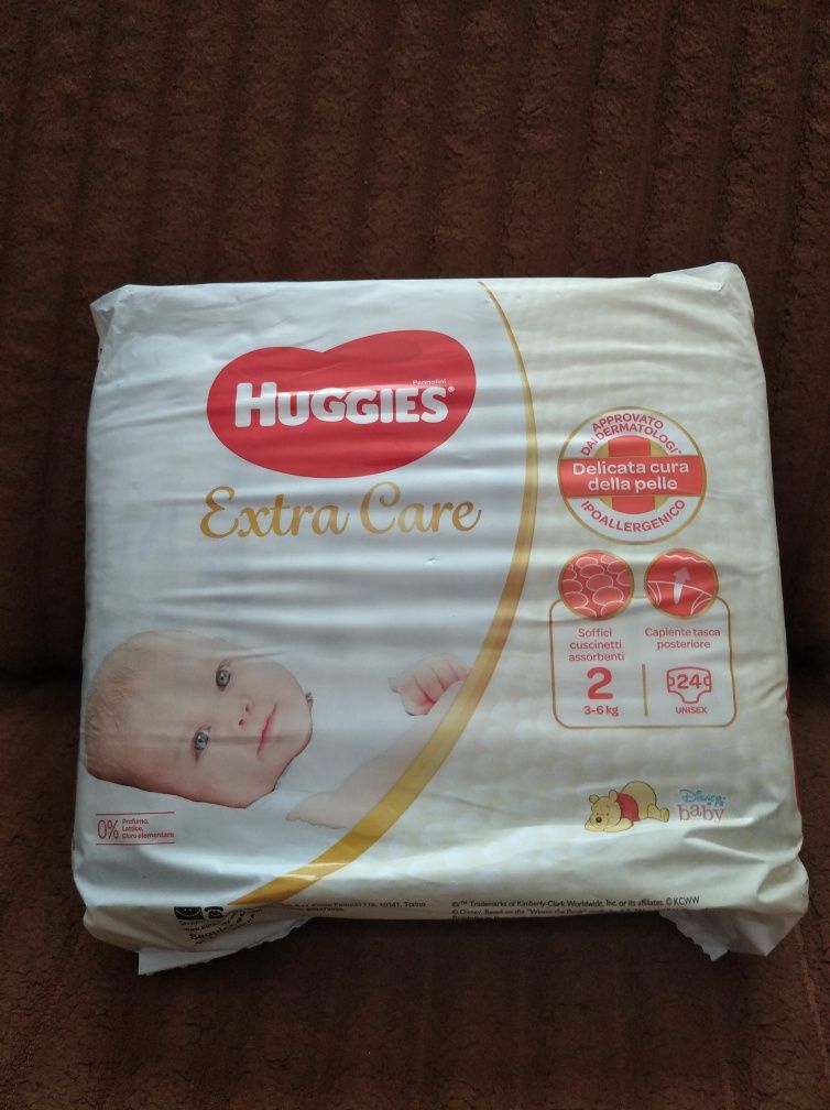 Продам памперси Huggies