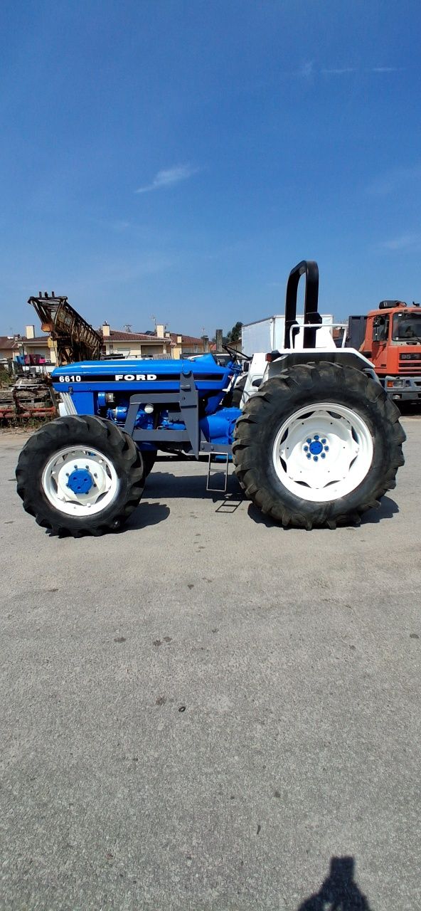 Trator Ford 6610