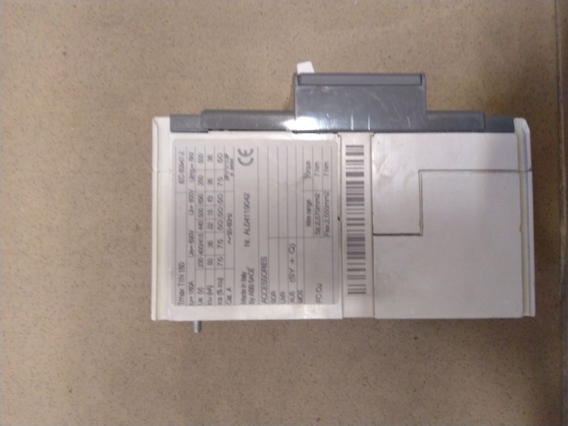Автоматический выключатель 3-полюсный ABB SACE Tmax 160А