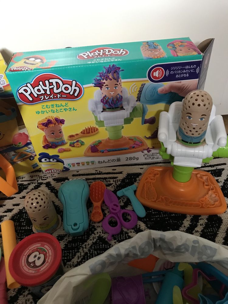 Play doh kuferek i fryzjer i akcesoria