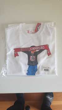 T-shirt oficial S.L.Benfica "Eu sou Campeão" 33