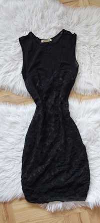 Sukienka koronkowa mala czarna mini krótka z podszewką siatka bershka