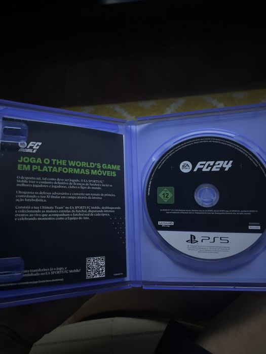 Fc 24 e GTA5 Ps5 vendo ou troco