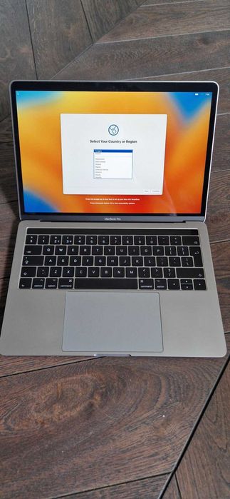 Macbook PRO 13'' / 3,1 GHz i5 / 16GB / 512GB / 2017r