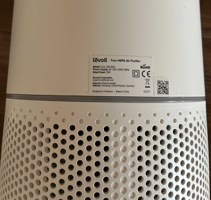 Очисник повітря Levoit Air Purifier Core 300 у гарному стані