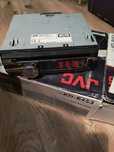 Uszkodzone radio JVC Kd-R453.