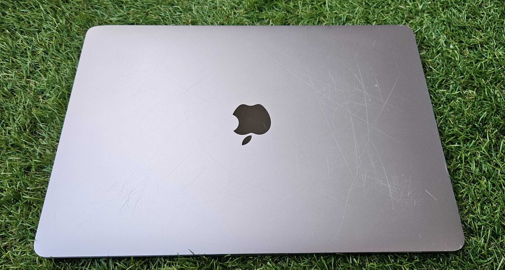 Apple MacBook Pro retina 13" A1989, Intel i5, 8/256GB Sprawny