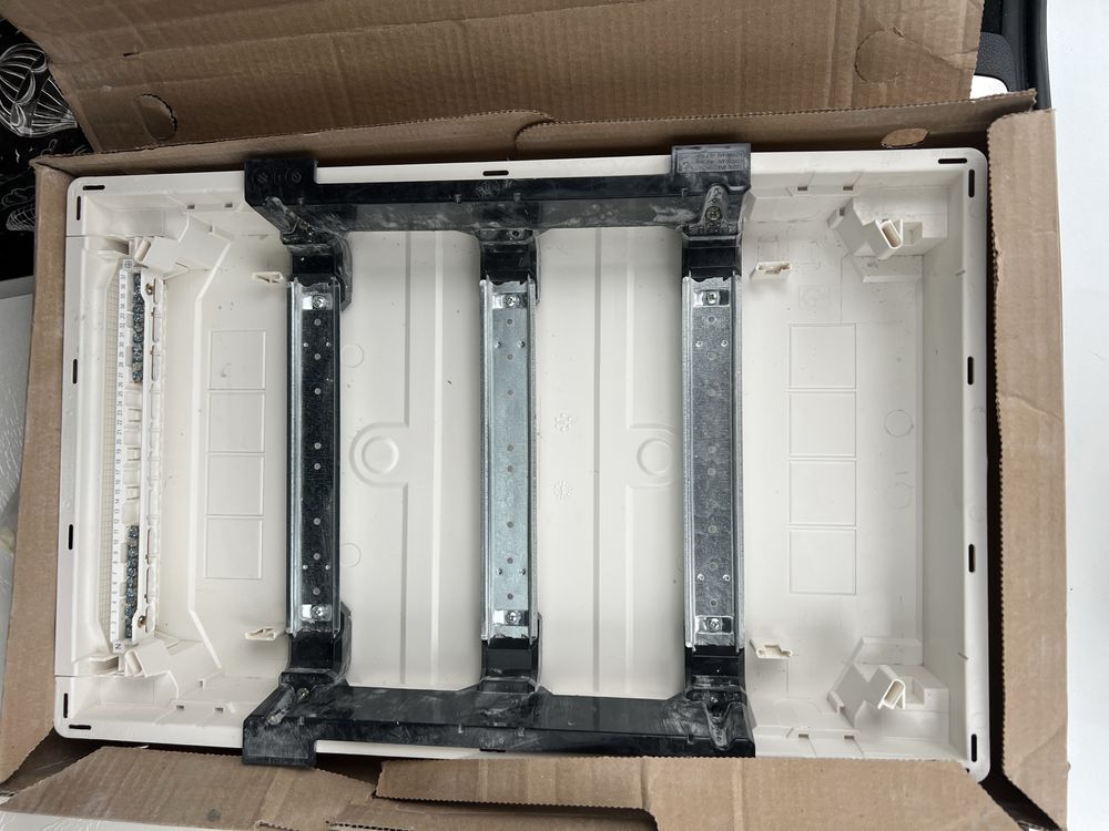 Rozdzielnia hager 3x12
