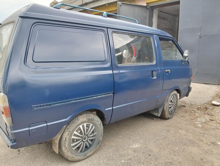 Nissan Vanette, C 220, іспанка. 2.0 д, груз-пас. Бус