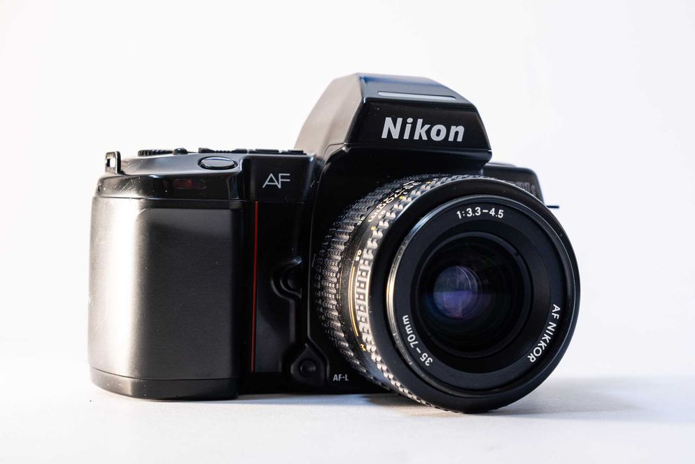 [BDB STAN] aparat analog NIKON F-801s Auto Focus lustrzanka zoom 35-70