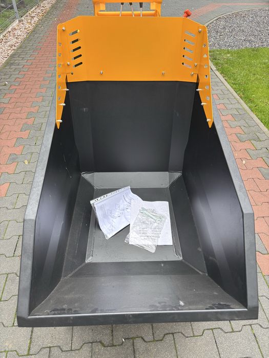 W pełni hydrauliczna mini wywrotka, wozidło LUMAG