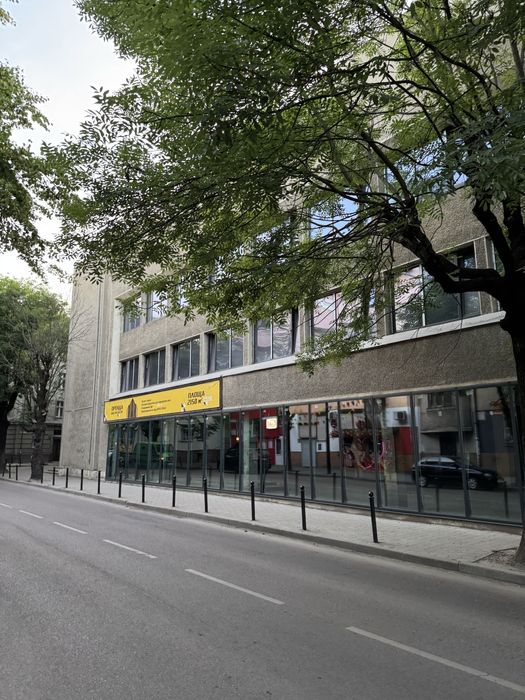 Продаж комерційного приміщення центр 2150 кв.м