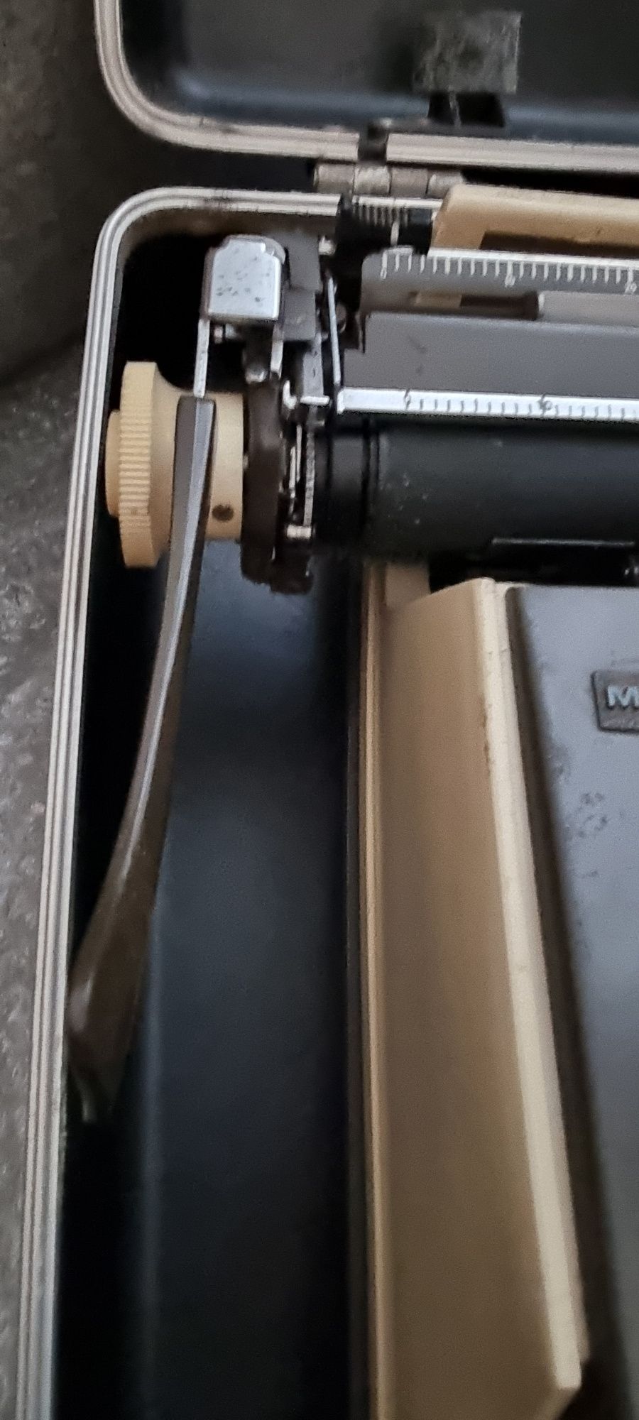 Máquina de escrever antiga
