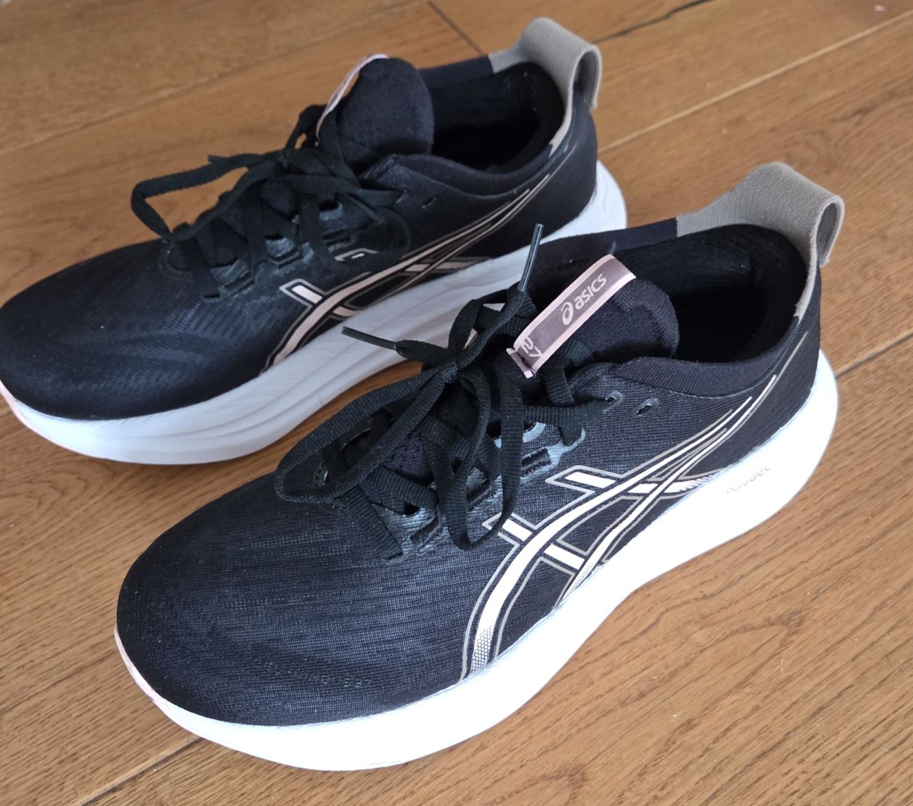 Asics Gel-Nimbus 27 (r.40) - jak nowe - gwarancja