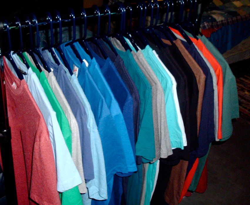 T-shirts várias cores com ou sem estampagem