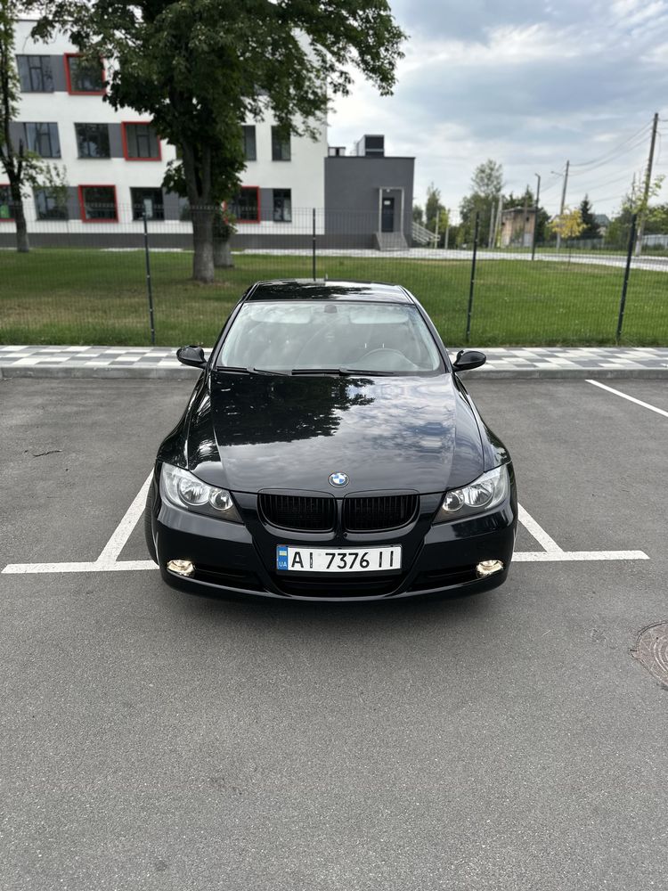 Продаю BMW e90 318