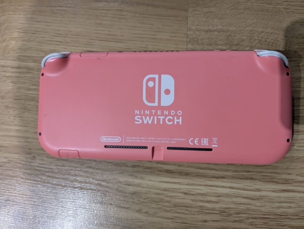 Nintendo Switch Lite • Stan idealny • Zestaw z akcesoriami i grami