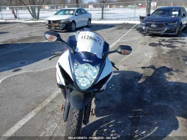 Suzuki GSX-R600 2024