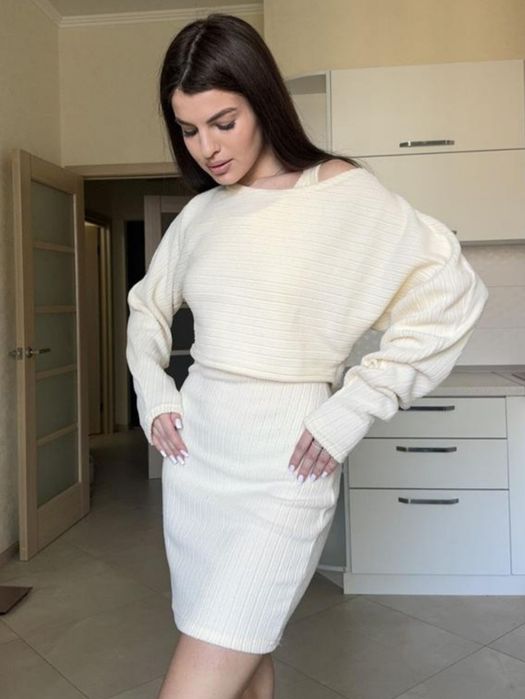 Костюм 50-52  сукня + кофта рубчик