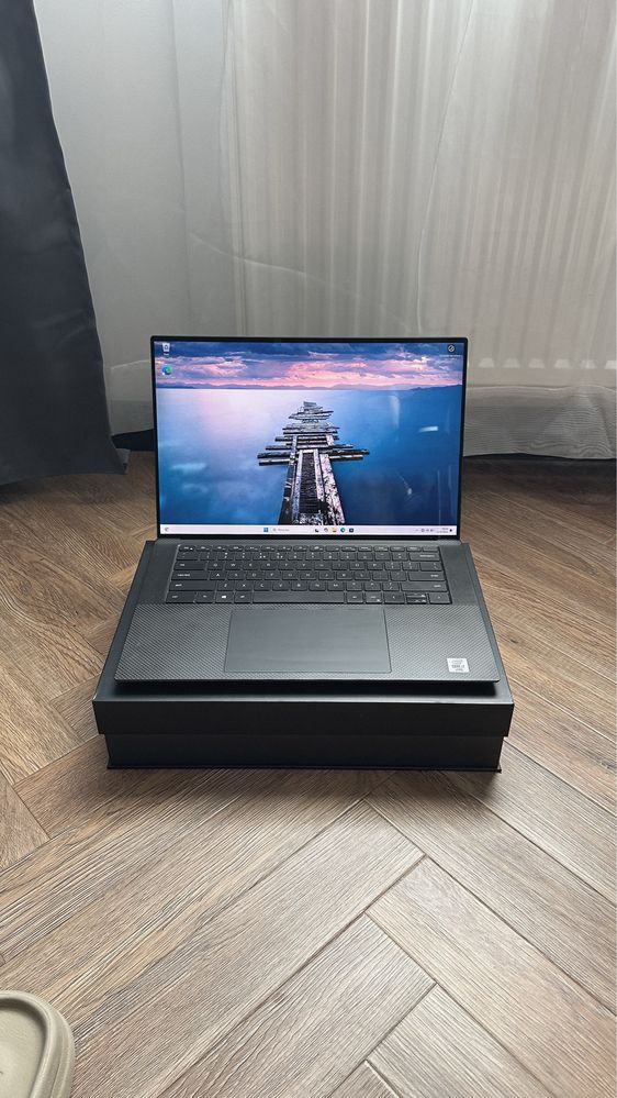 Laptop Dell Precision 5550 4K i7-10850H 32GB NVIDIA T2000 SSD 500GB