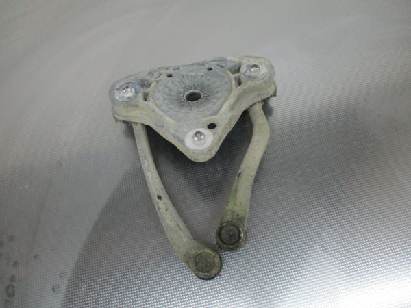 Braço de suspensão frente esquerdo AUDI A4 (8E2, B6)