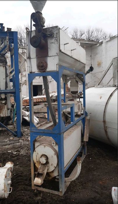 Продам мельницу " ХАРЬКОВЧАНКА 800 + "