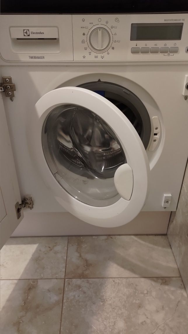 Pralka Electrolux do zabudowy model EWG147540W