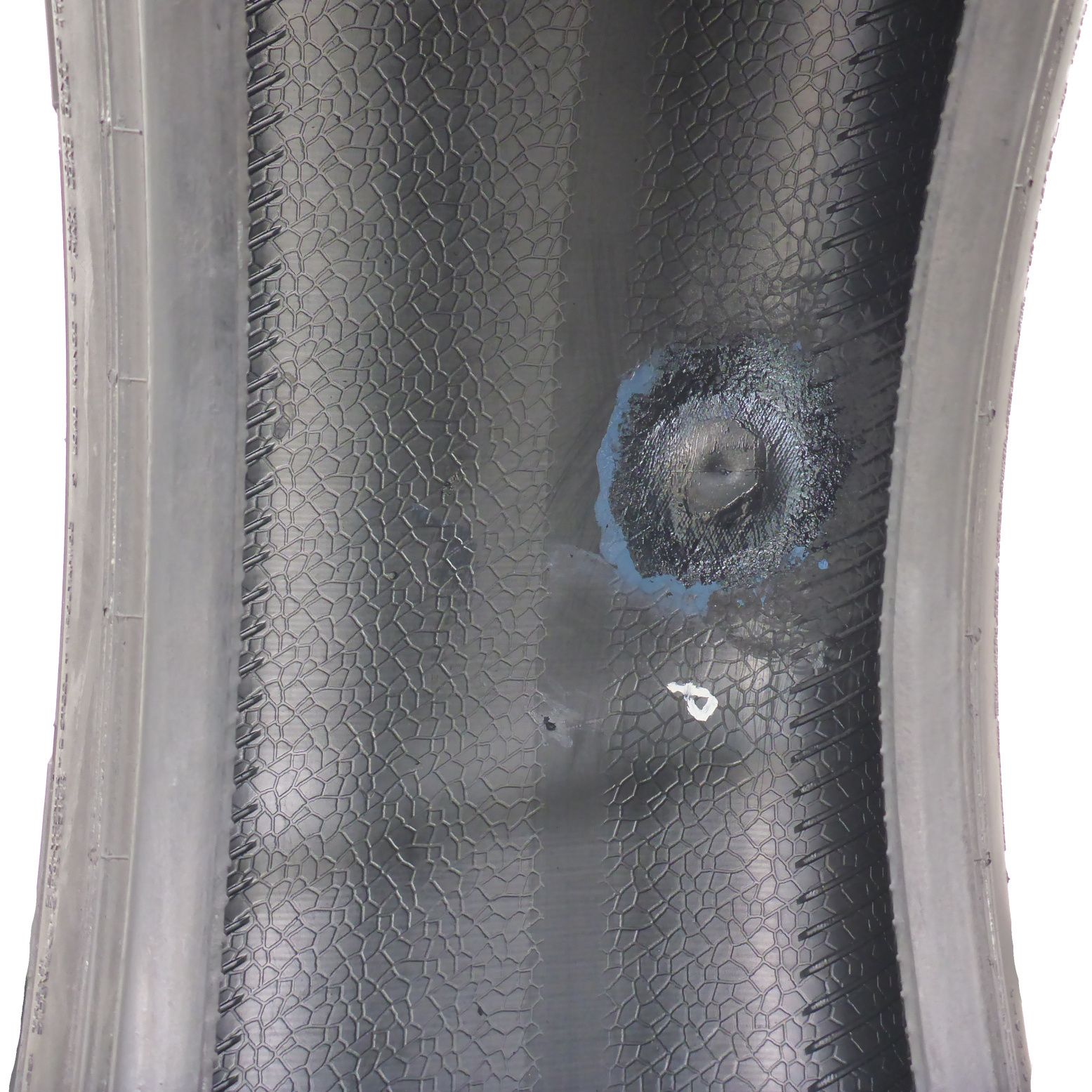 215/75/16C Continental 215/75R16C 116/114R Van 100 Lato 2018 7,5-8,4mm