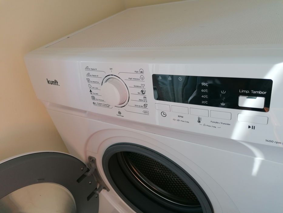 Máquina de lavar roupa