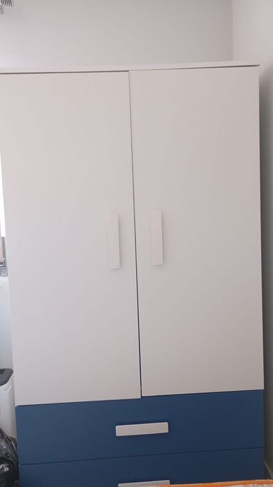 Quarto criança completo em muito Bom estado