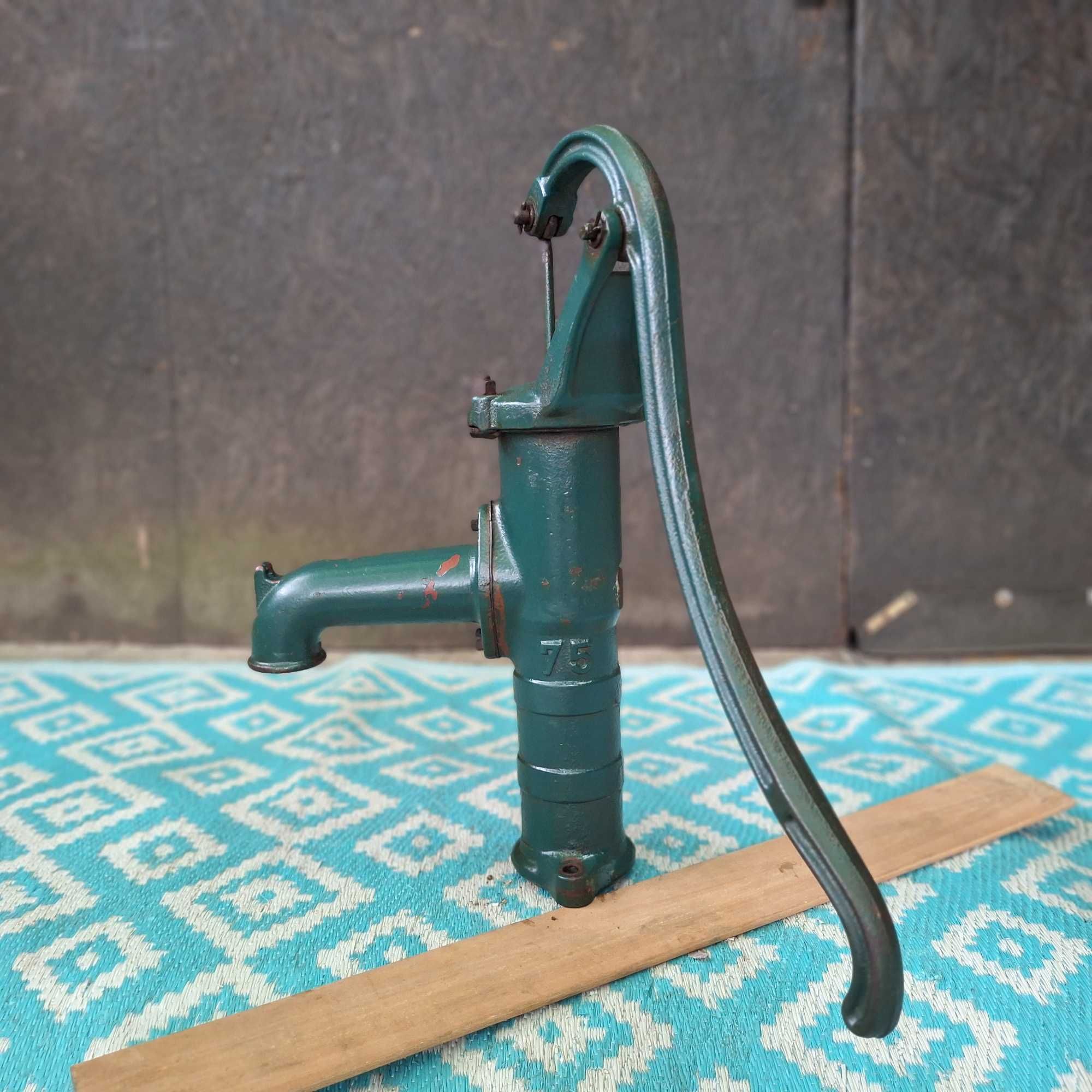 Żeliwna Pompa do wody  do Studni jako Ozdoba  64,5 cm WYSYŁAM Olx