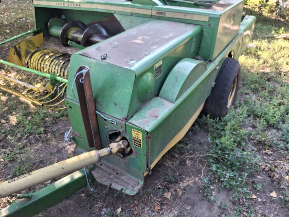 Продам пресс- підбирач джон дір 456