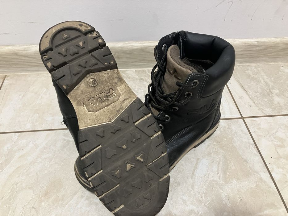 Buty skórzane FILA 37 (22cm)