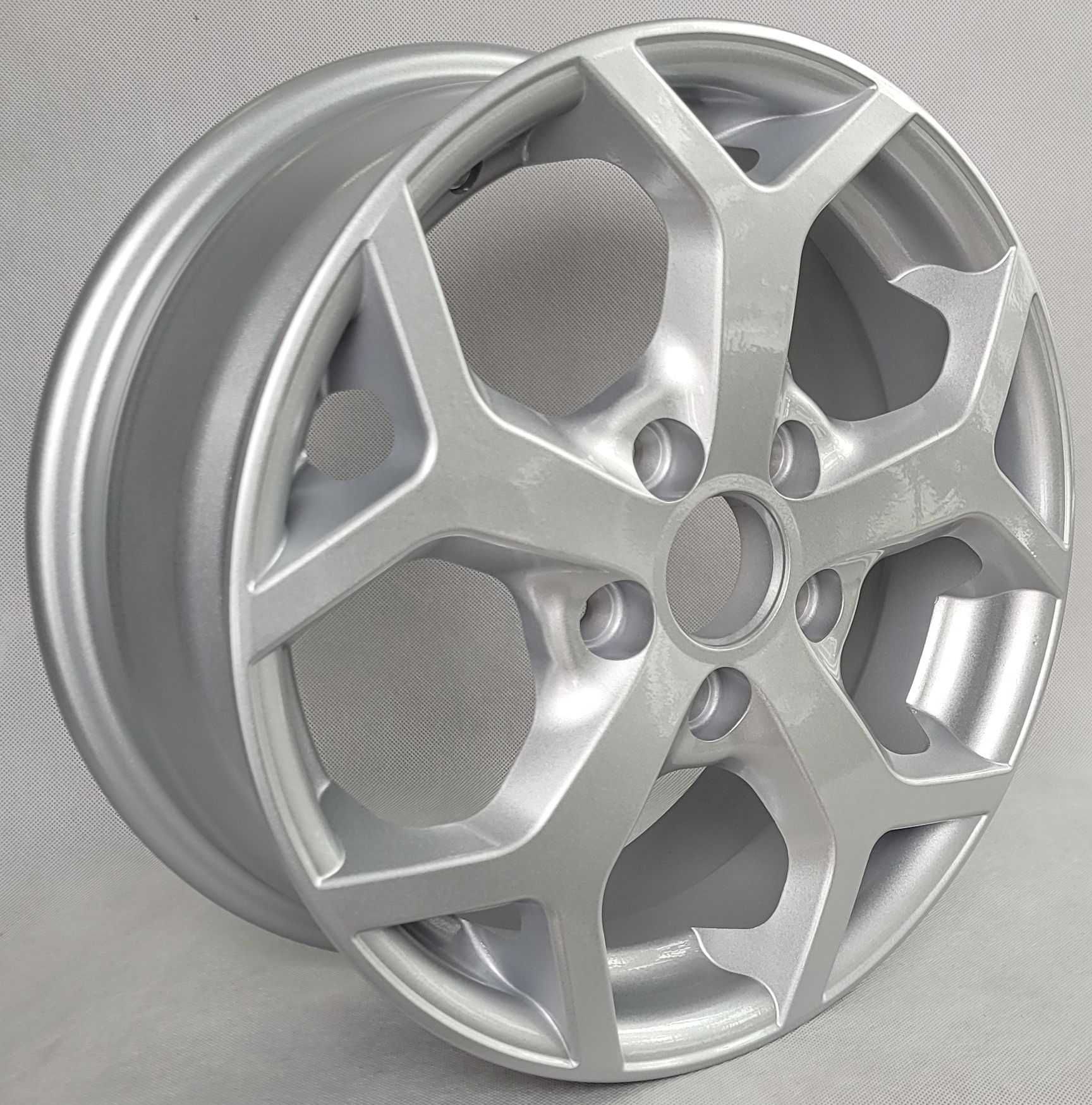 Felgi 15 5x108 Ford Focus C-Max Tourneo Connect Volvo S40 V40 V50 C30