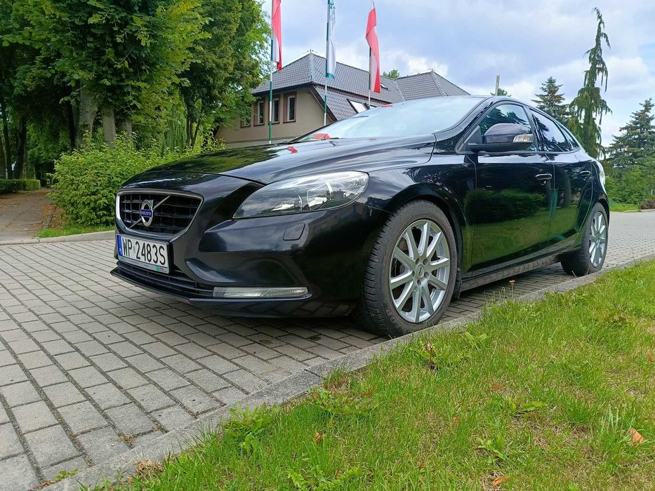 Volvo V40 1.6T 120km