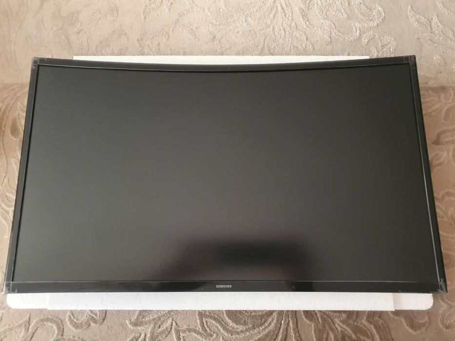 Монитор Samsung 27" Essential S3 LS27D360  VA Black Curved 100Hz (UA)