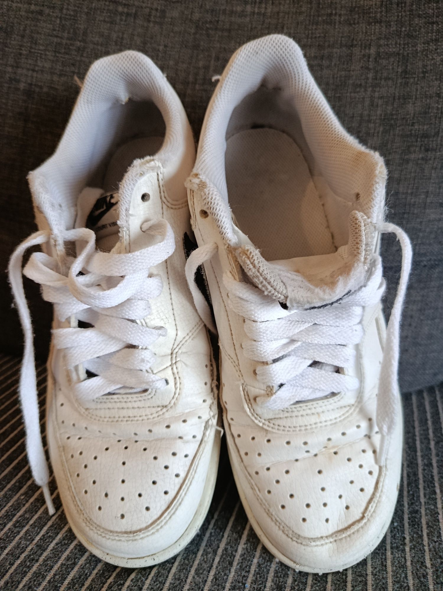Tenis Nike Tamanho 40 Branco e Preto