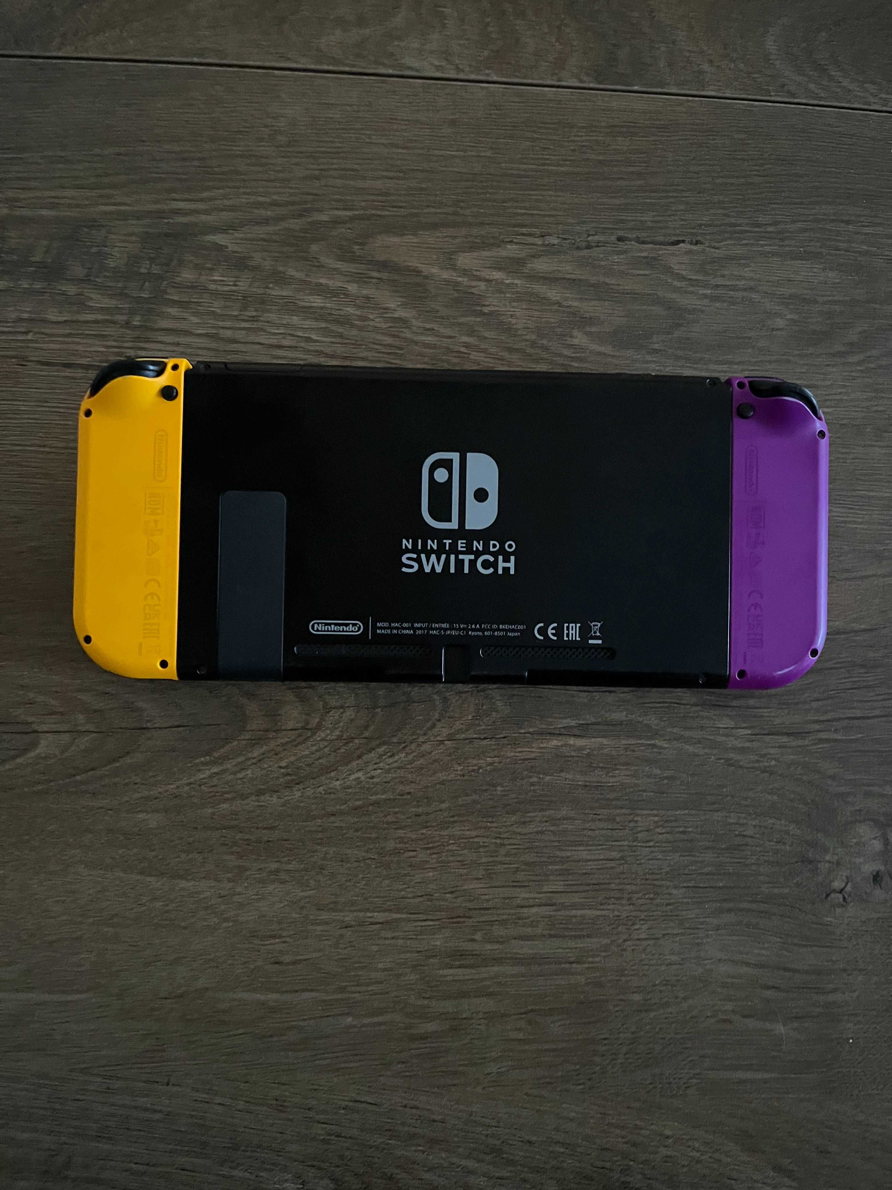 Nintendo Switch V1 / dodatkowe joycony + etui