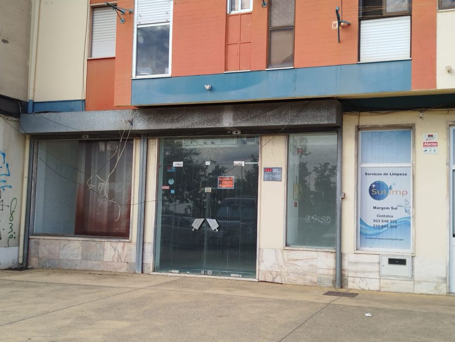 Arrendamento de espaço comercial barreiro