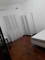 Quarto para rapaz estudante