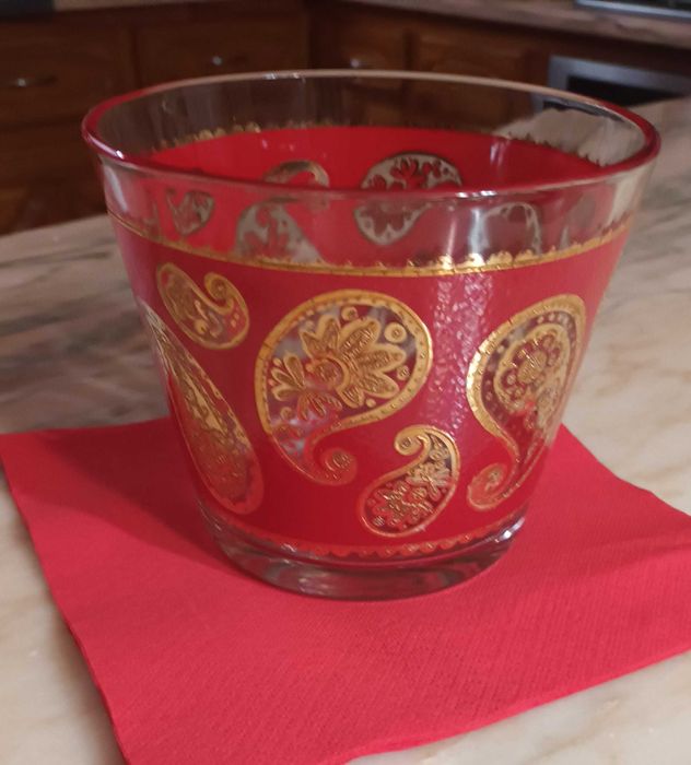 Balde de gelo ou decoração