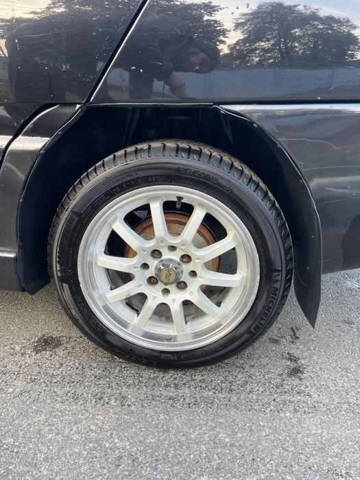 Диски р15 на літній резині 195/50 Мішелін!